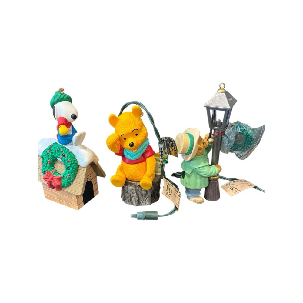 HALLMARK‎ KEEPSAKE 1993 MAGIC ORNAMENT: WINNIE THE POOH, Pattington, Snoopy